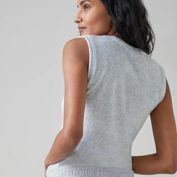 The Group by BABATON Women's Tourist Tank Fleece Muscle T-shirt Gray Size Small - Picture 3 of 11